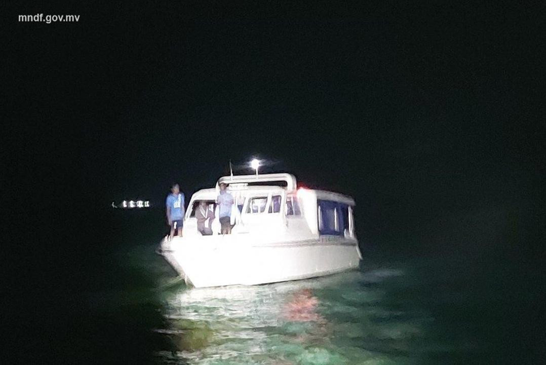 ފަރަށް އެރި ލޯންޗު