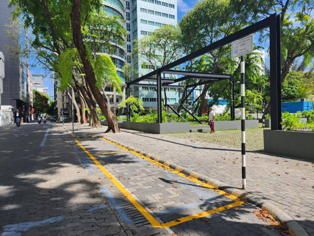 ހުރަވީ ބިލްޑިންގް ޕާކިން ޒޯން