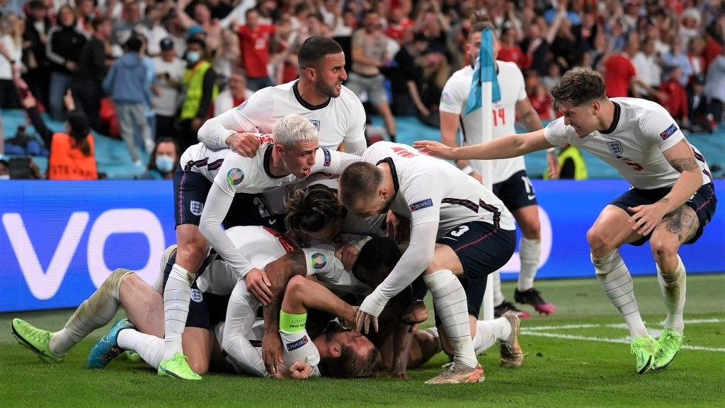 އިންގްލެންޑާއި ޑެންމާކް ބައްދަލުކުރި މެޗުގެ ތެރެއިން: މި މެޗުން އިންގްލެންޑް މޮޅުވީ 2-1 ން