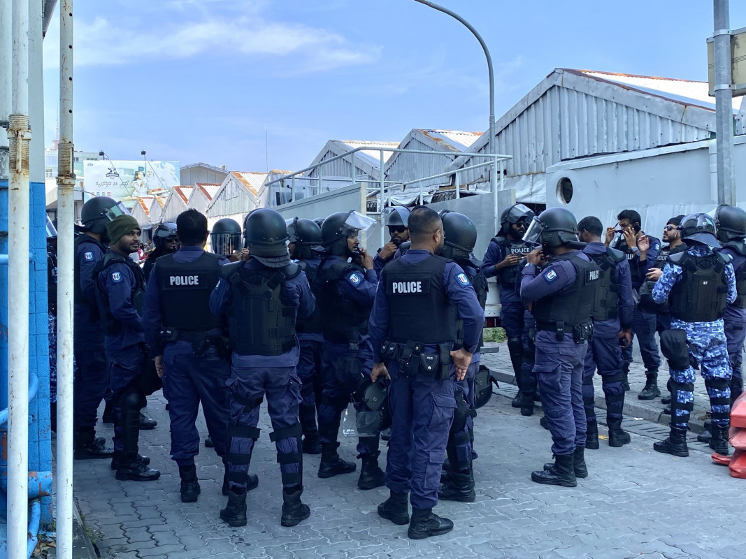 PPM supporters gathered near Criminal Court, SO officers active in the region.