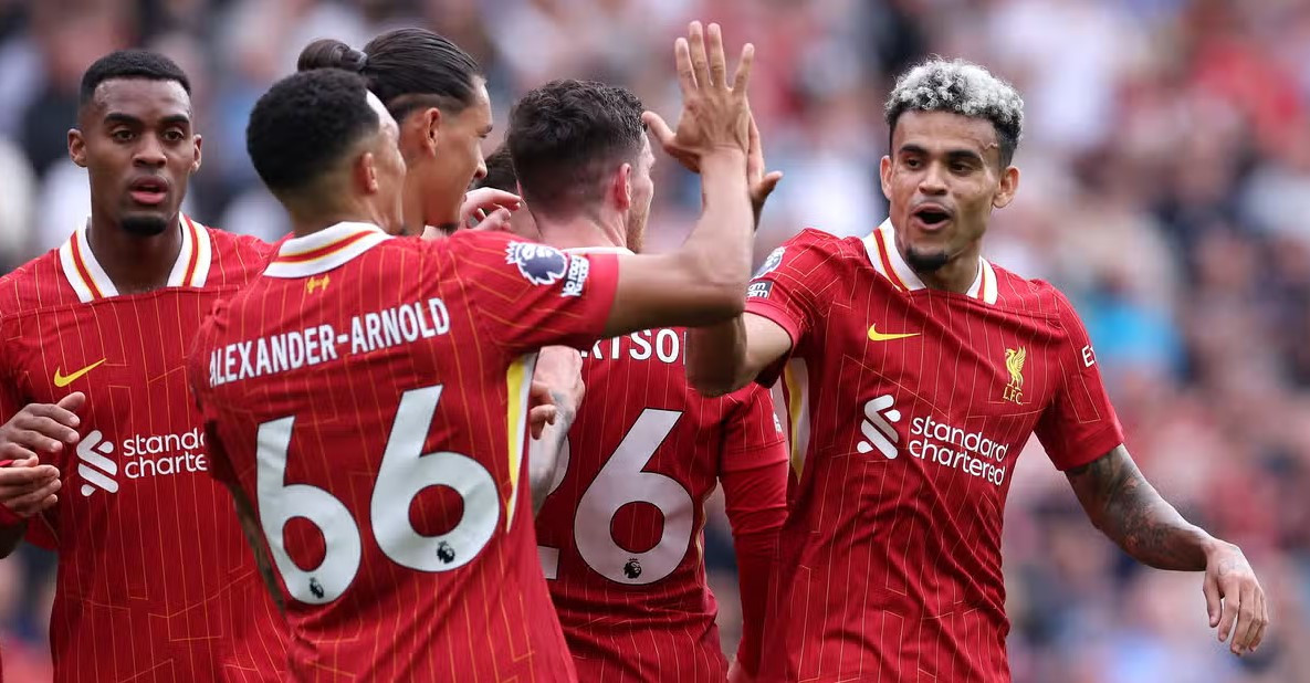 މެޗުގައި ލަނޑު ޖެހުމަށްފަހު ލިވަޕޫލްގެ ކުޅުންތެރިން އުފާ ފާޅު ކުރަނީ