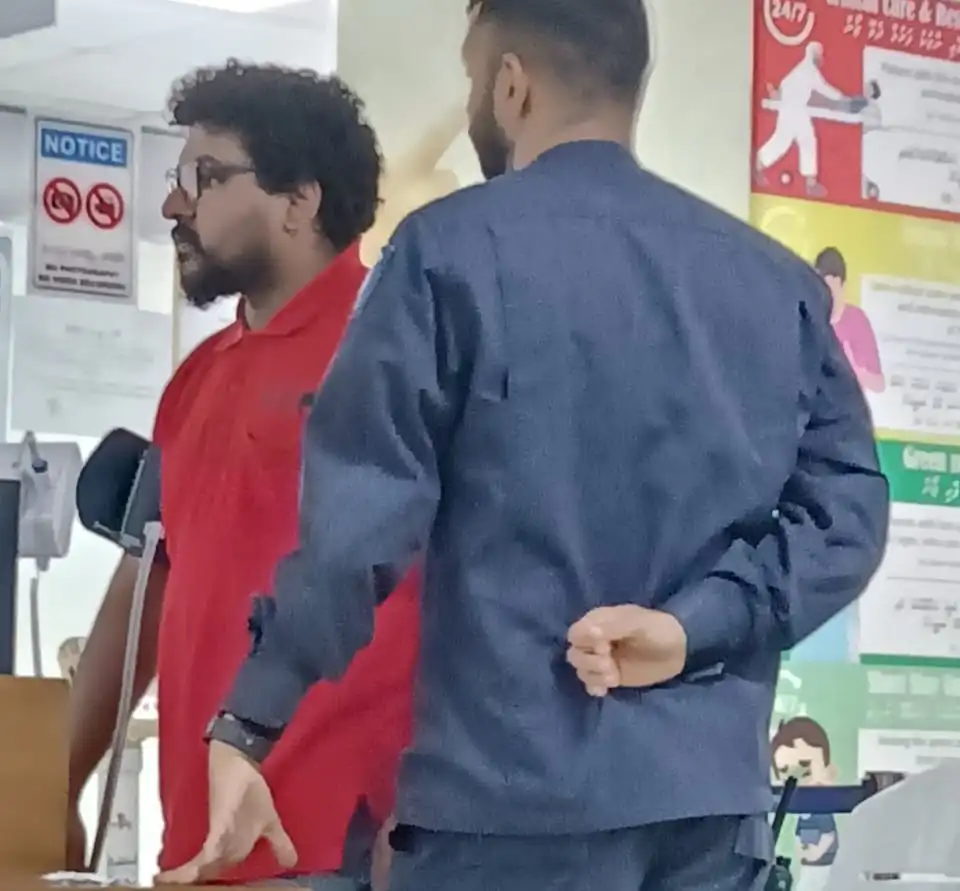 ރައްޔިތުންގެ މަޖިލީހުގެ ކެންދޫ ދާއިރާގެ މެންބަރު މައުރޫފް ޒާކިރު