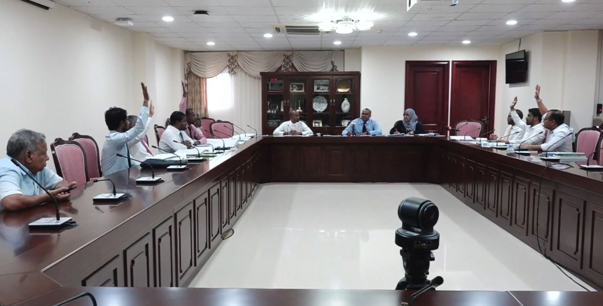 ސަރުކާރުގެ މަސްއޫލިއްޔަތު އަދާކުރާ މިންވަރު ބަލާ ކޮމިޓީން ބޭއްވި ބައްދަލުވުމުގައި ވޯޓަށް އަހަނީ
