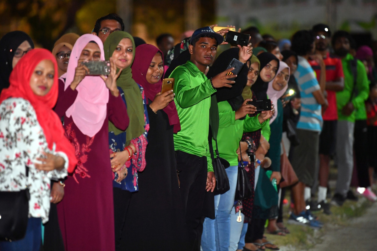 6 ޖުލައި 2019 --ކަލާފާން ސްކޫލްގެ ގްރީން ރަންގައި އެސުކޫލުގެ ބެލެނިވެރިން ދަރިވަރުން ދުވާތަން ފޮޓޯނަގަނީ-- ފޮޓޯ: ރައީސް އޮފީސް