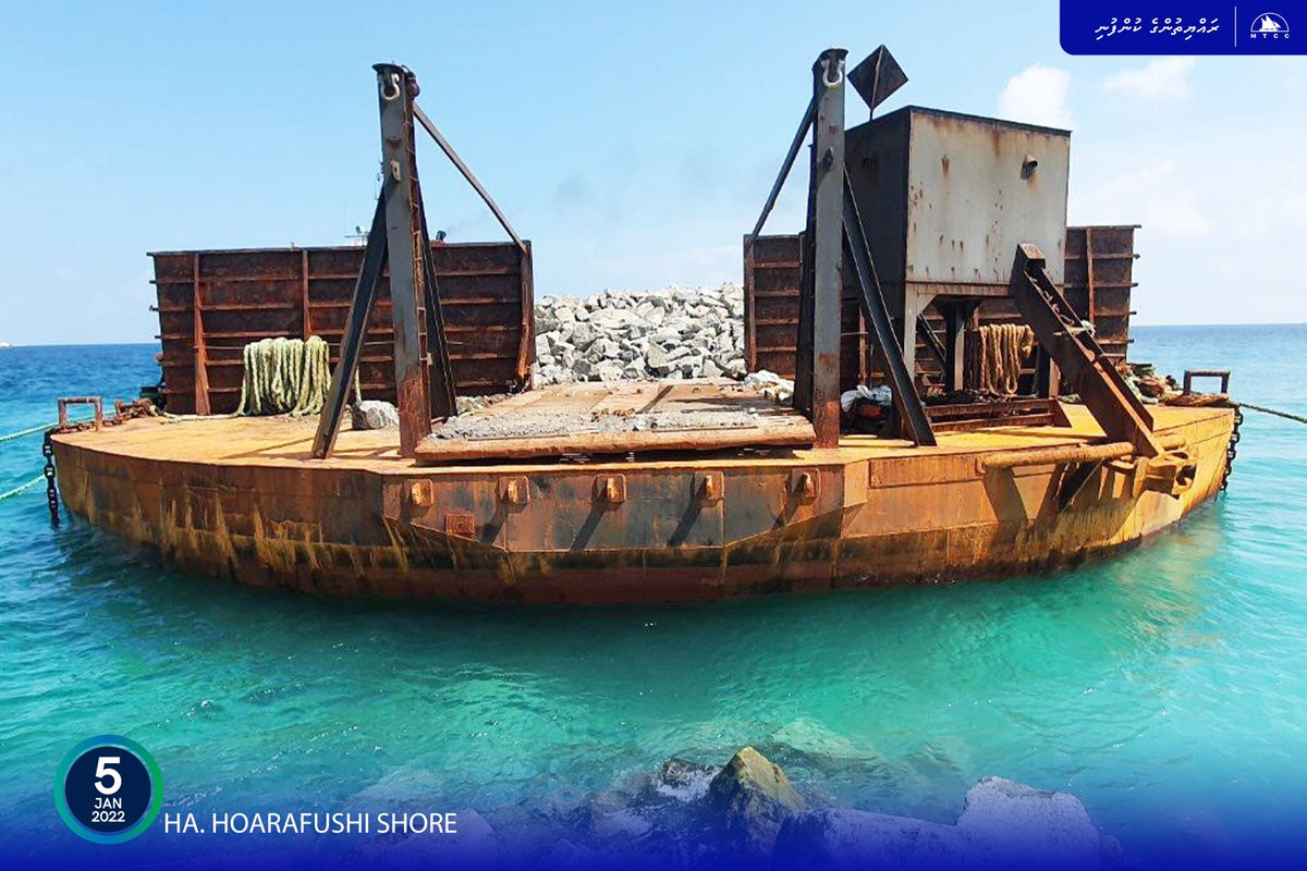 ހޯރަފުށީ އެއާރޕޯރޓްގެ ގޮނޑުދޮށް ހިމާާޔަތް ކުރުމަށް ގެންދެވުނު ބޮޑުހިލައިގެ 4 ވަނަ ޝިޕްމަންޓް