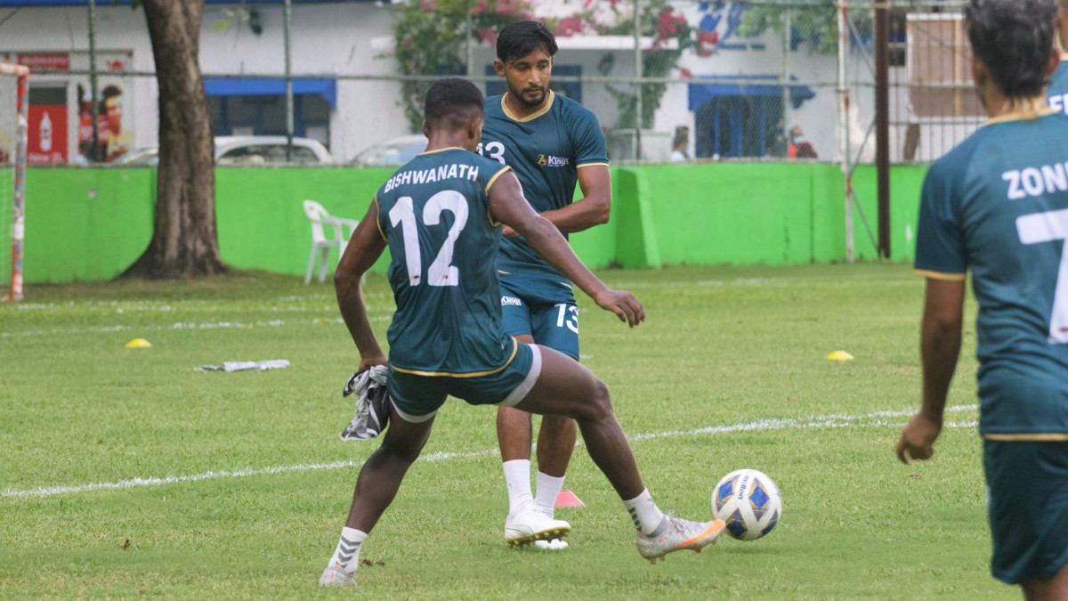 Bashundhara Kings training at Henveiru Stadium on Saturday 