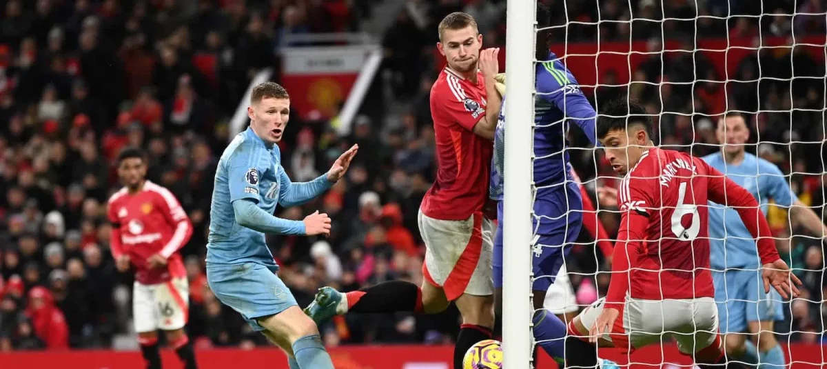 ޔުނައިޓެޑާއި ފޮރެސްޓު ކުޅުނު މެޗުގެ ތެރެއިން 