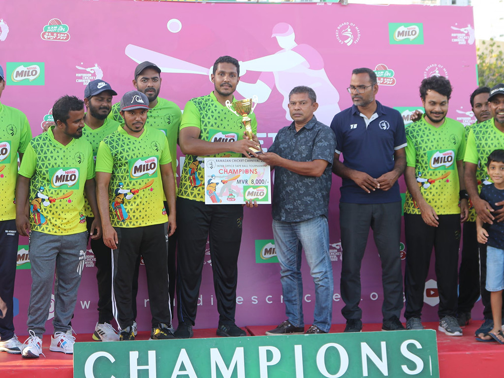 މުބާރާތުގެ ޗެމްޕިއަންކަން ހޯދި މީރާގެ ޓީމް