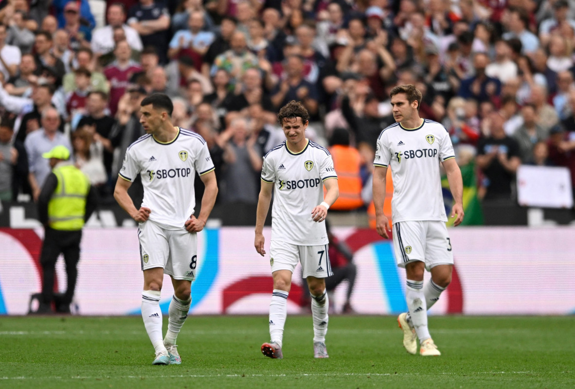 ލީޑްސް އާ ވެސްޓް ހޭމް ބައްދަލުކުރި މެޗުގެ ތެރެއިން