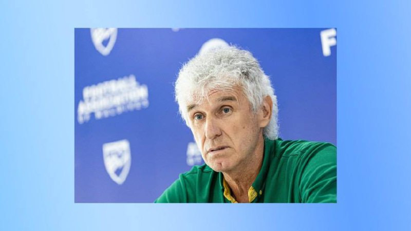 ޗެރިޓީ ޝީލްޑު މެޗުގެ ކުރިން ބޭއްވި ޕްރެސްގައި މާޒިޔާގެ ކޯޗު އިވާން