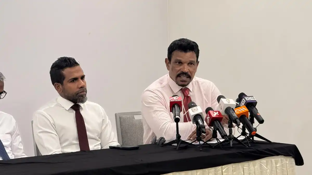 ރަސްމާލެގެ މަޝްރޫއުއާ ގުޅޭ ގޮތުން ބޭއްވި ނޫސްވެރިންގެ ބައްދަލުވުމުގައި