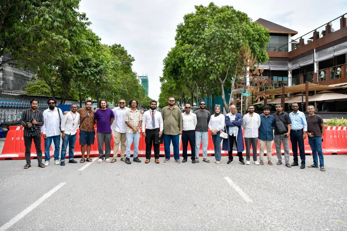 އަދަދު ނޫހުގެ ނޫސްވެރިން ކޯޓަށް ހާޒިރުކުރުން