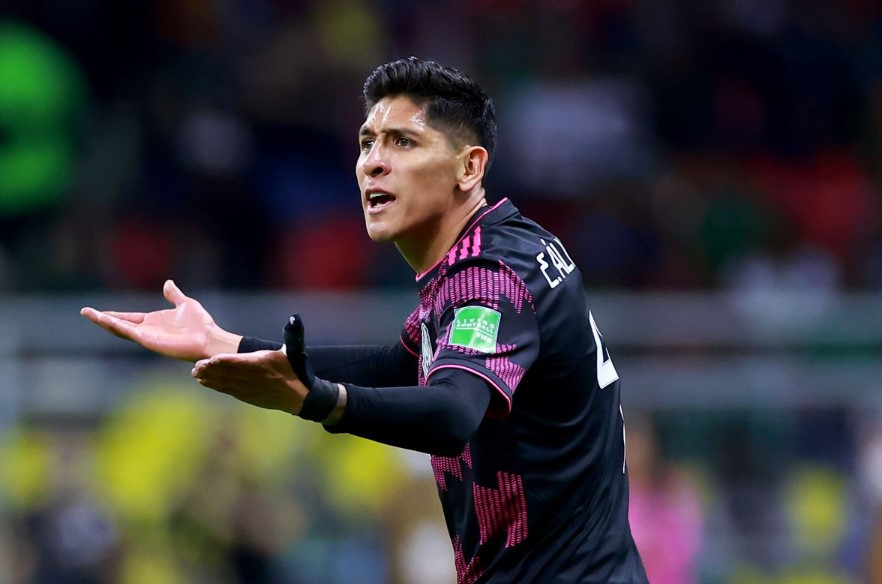 އަޔެކްސް އަށް ކުޅެމުން އަންނަ މެކްސިކޯގެ އެޑްސަން އަލްވަރޭޒް