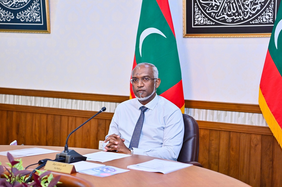 ވަޒީރުންގެ މަޖިލީހުގެ ބައްދަލުވުމެއްގައި ރައީސް މުޢިއްޒު