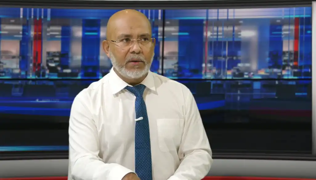 ރާއްޖެޓީވީގެ ފަލަސުރުހީ ޕްރޮގްރާމްގައި ޔޫނިއަންތަކުގެ ސްޕޯކްސް ޕަރސަން ސޮބާހު ރަޝީދު ވާހަކަ ދައްކަވަނީ.