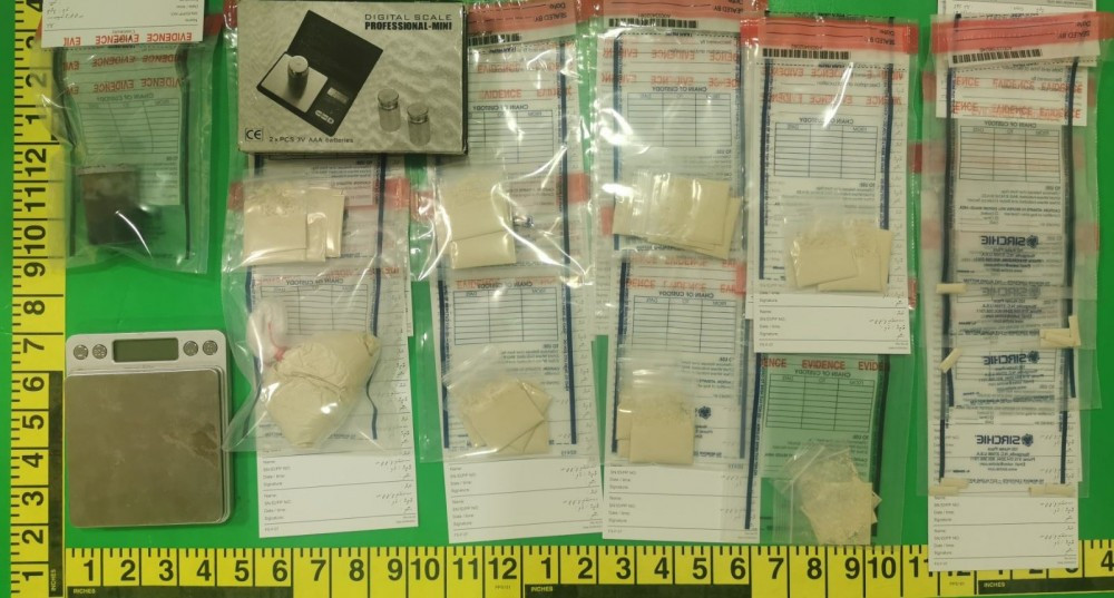 ގެއެއް ބަލައި ފާސްކޮށް ފުލުހުން ހޯދި ތަކެތި