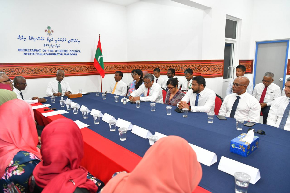 ރައީސް ޞާލިޙް އުތީމު ކައުންސިލާއި އަންހެނުންގެ ތަރައްގީއަށް މަސައްކަތްކުރާ ކޮމިޓީއާއި ބައްދަލުކުރައްވަނީ