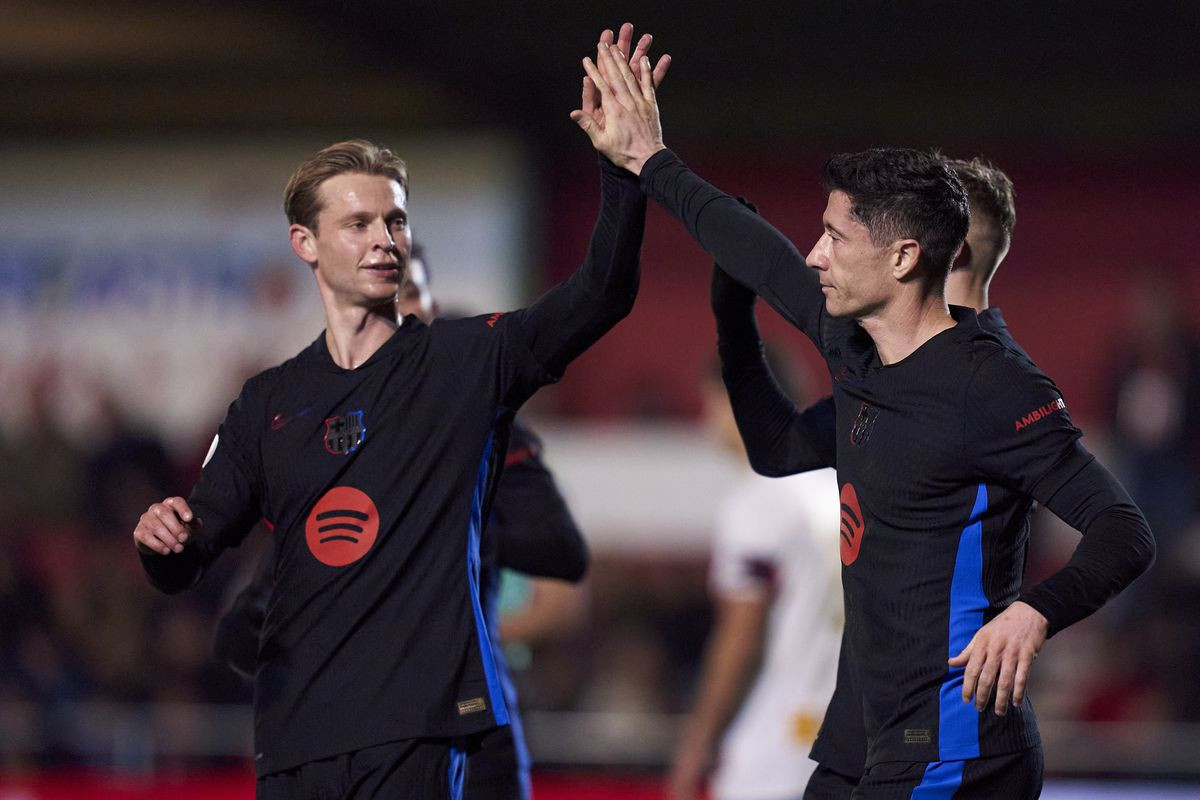 މެޗުގައި ލަނޑު ޖެހުމަށްފަހު ބާސެލޯނާގެ ކުޅުންތެރިން އުފާ ފާޅު ކުރަނީ