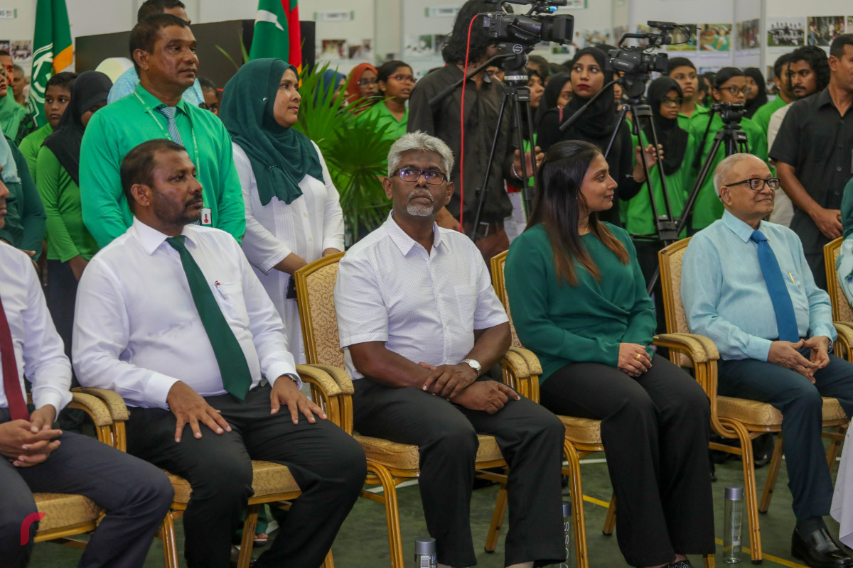 25 ޖުލައި 2019 --ކަލާފާނު ސުކޫލުގެ 30 ވަނަ އަހަރީ ދުވަސް ފާހަގަކުރުމުގެ ގޮތުން ބޭއްވި ފޮޓޯ މައުރަޒު ހުޅުވުމުގެ ރަސްމިއްޔާތު- ފޮޓޯ: ޝުއައިބް މުހައްމަދު