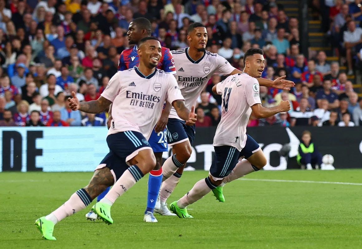 އާސެނަލް ކުޅުނު މެޗުގެ ތެރެއިން