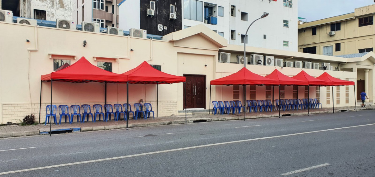 ފެމިލީ ކޯޓުގައި ގިނަ ކައިވެނިތަކެއް ތާވަލު ކުރި ދުވަހެއް