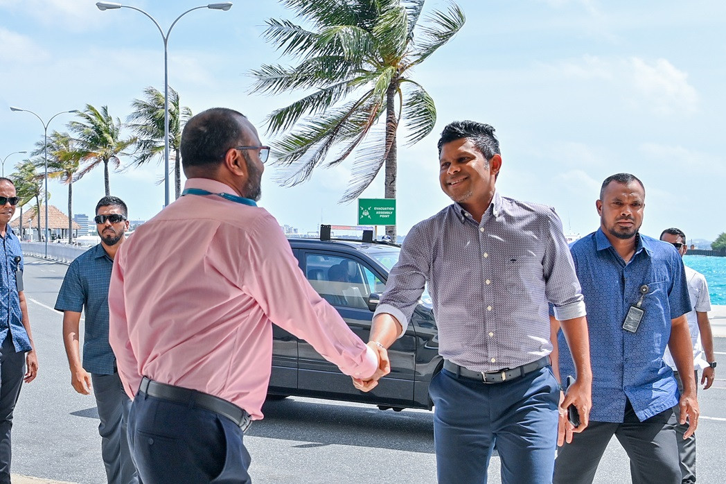 ޙައްޖުގެ އަޅުކަން އަދާކުރުމަށް ރާއްޖެއިން ފުރި ފުރަތަމަ ގުރޫޕްގެ ޙައްޖާޖީންނަށް ރައީސުލްޖުމްހޫރިއްޔާގެ ނައިބު އަލްވަދާޢުވިދާޅުވާން އެއާޕޯޓަށް ވަޑައިގަތީ ހުކުރު ދުވަހު  - ފޮޓޯ: ރައީސް އޮފީސް