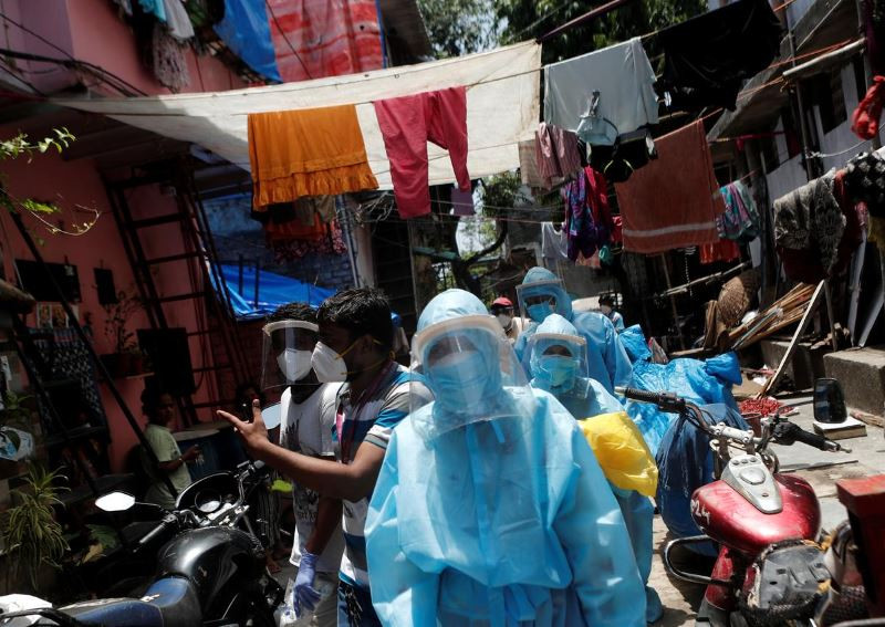 އިންޑިއާގެ ފްރަންޓް ލައިންގައި މަސައްކަތް ކުރާ ފަރާތްތަކުން މަގުތަކުގައި ހަރަކާތްތެރިވަނީ