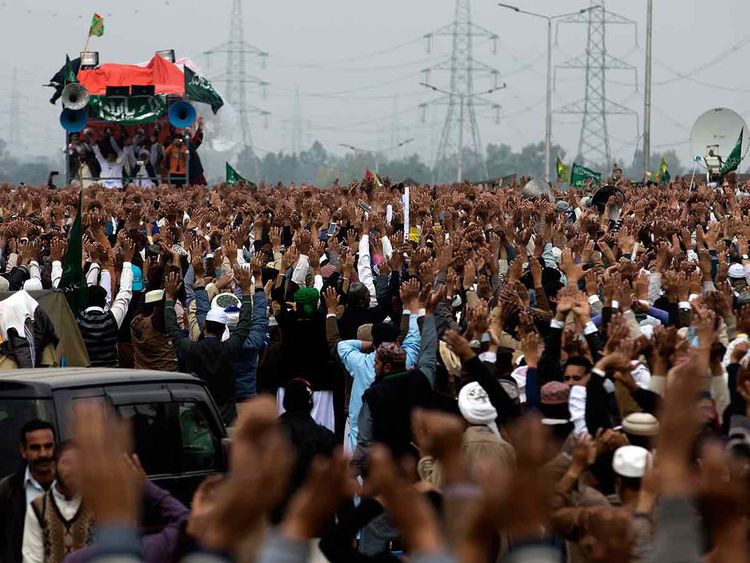 ތެހްރީކް-އައް-ލައްބައިކް ޕާޓީން ސަރުކާރާއި ދެކޮޅަށް ކުރި މުޒާހަރާއެއްގެ ތެރެއިން