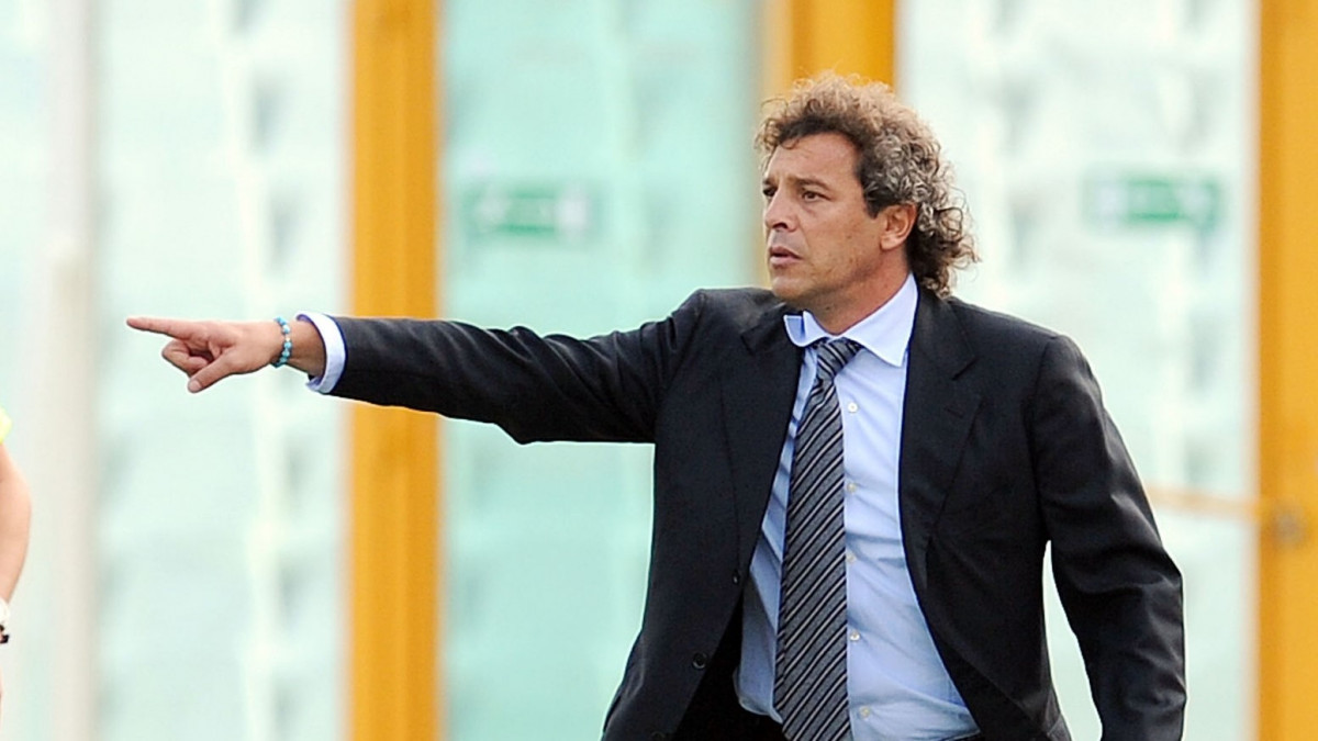 އިޓަލީއަށް މީގެ ކުރިން ކުޅުނު މިޑްފީލްޑަރު ފްރެންސެސްކޯ މޮރިއޭރޯ