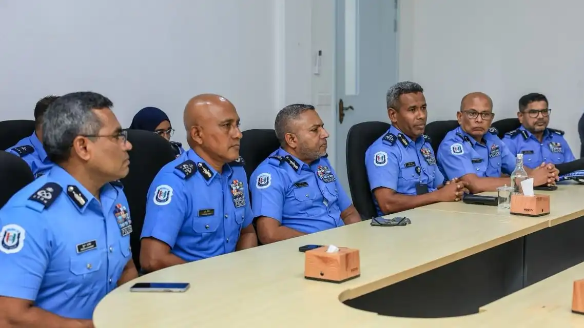 ފުލުހުންގެ ސުލޫކީ މިންގަނޑު ހިފެހެއްޓުމަށާއި ޔުނީފޯމް އެޅުމުގެ މިންގަނޑުތައް އެންމެ މަތީ ދަރަޖައިގައި ހިފެހެއްޓުމަށް ސީޕީ އިލްތިމާސްކުރައްވައިފި