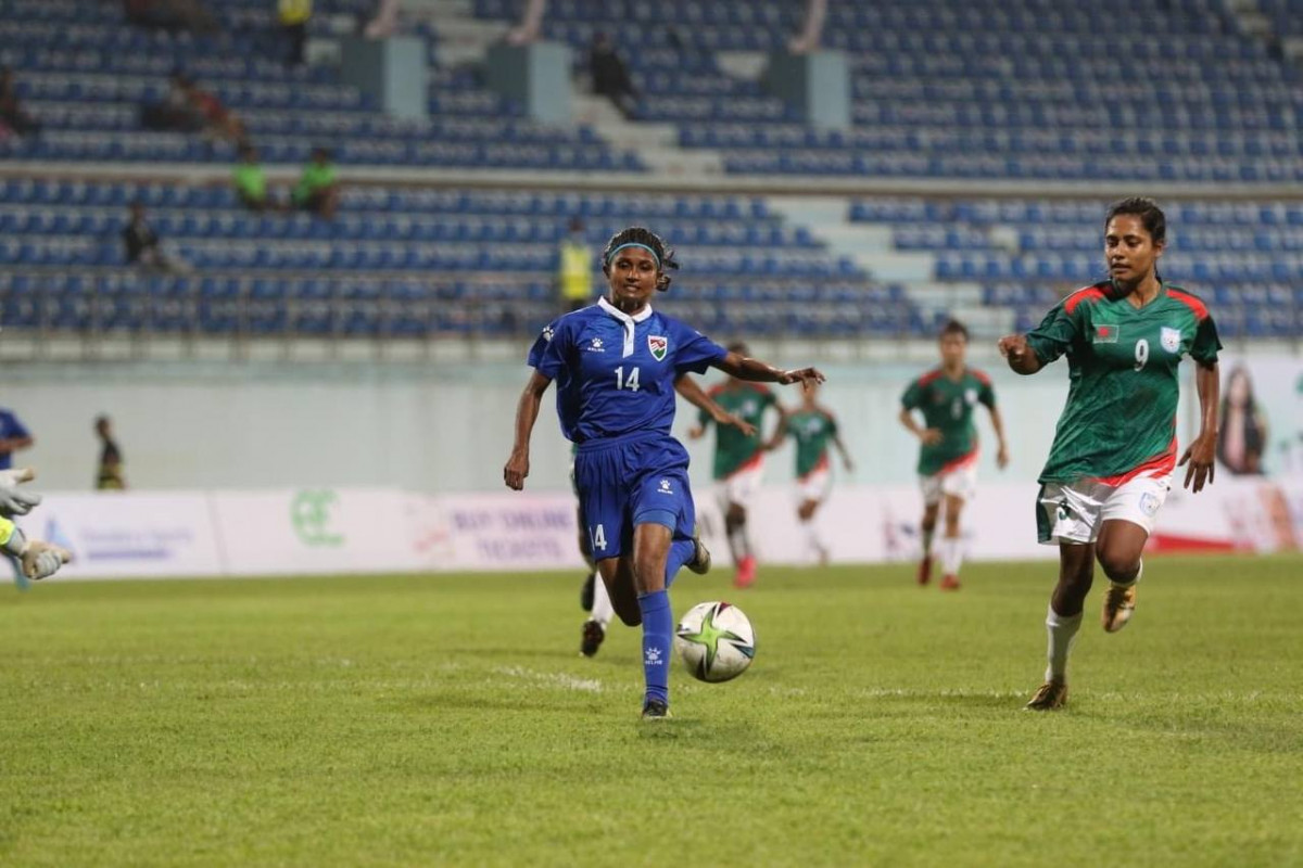 އެންމެ ފަހުން ބޭއްވި ސާފް ވިމަންސް ޗެމްޕިއަންޝިޕްގައި ރާއްޖޭ އާއި ބަންގްލަދޭޝް ކުޅުނު މެޗުގެ ތެރެއިން