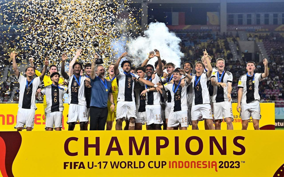 17 އަހަރުން ދަށުގެ ފީފާ ވޯލްޑް ކަޕްގެ ޗެމްޕިއަންކަން ހޯދި ޖަރުމަނު