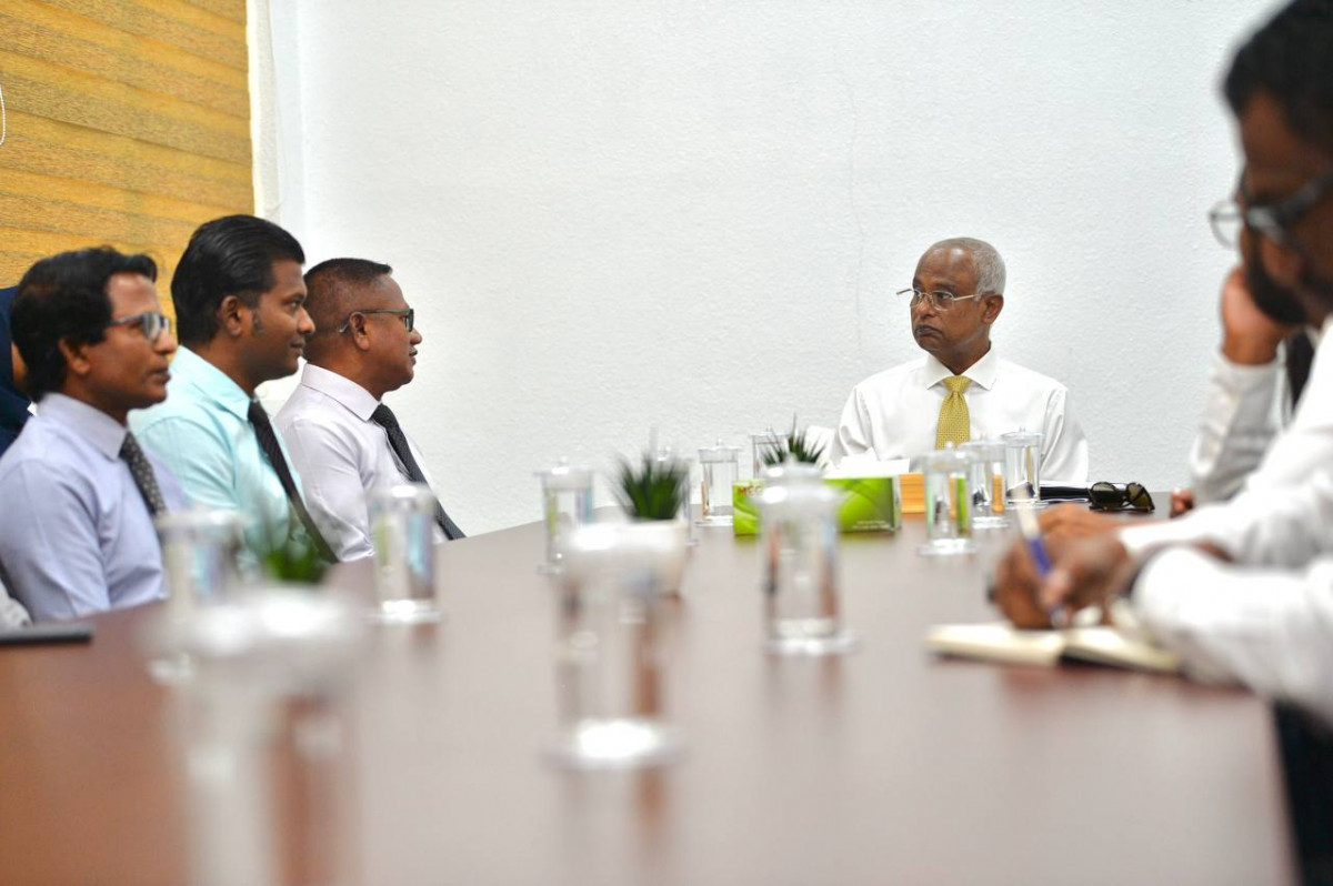 ރައީސް އުކުޅަހު ކައުންސިލާއި ބައްދަލުކުރައްވަނީ