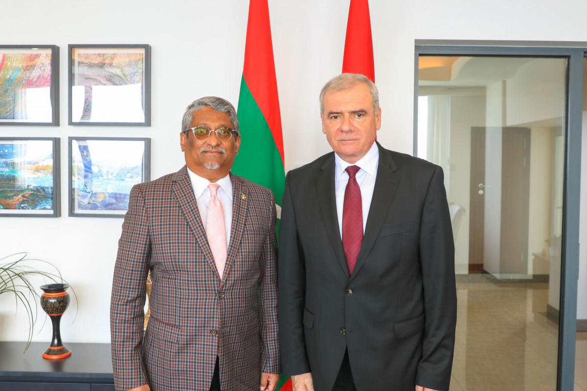 The newly appointed Ambassador of Hungary, István Szabó and Minister of State for Foreign Affairs, Ahmed Khaleel