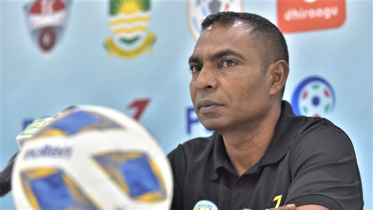 ކުލަބު ވެލެންސިއާގެ ކޯޗު މުޙައްމަދު އާތިފް (އާތީ)