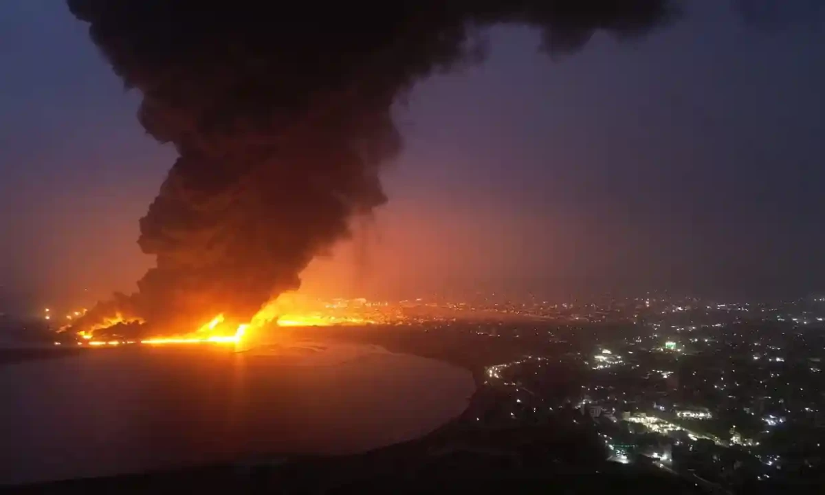 ދެކުނު ލުބުނާނަށް އިޒްރޭލުން ހަމަލާ ދިނީ ޔަމަން އަށް ހަމަލާ ދިންތާ މަދު ގަޑީއިރެއްގެ ފަހުން