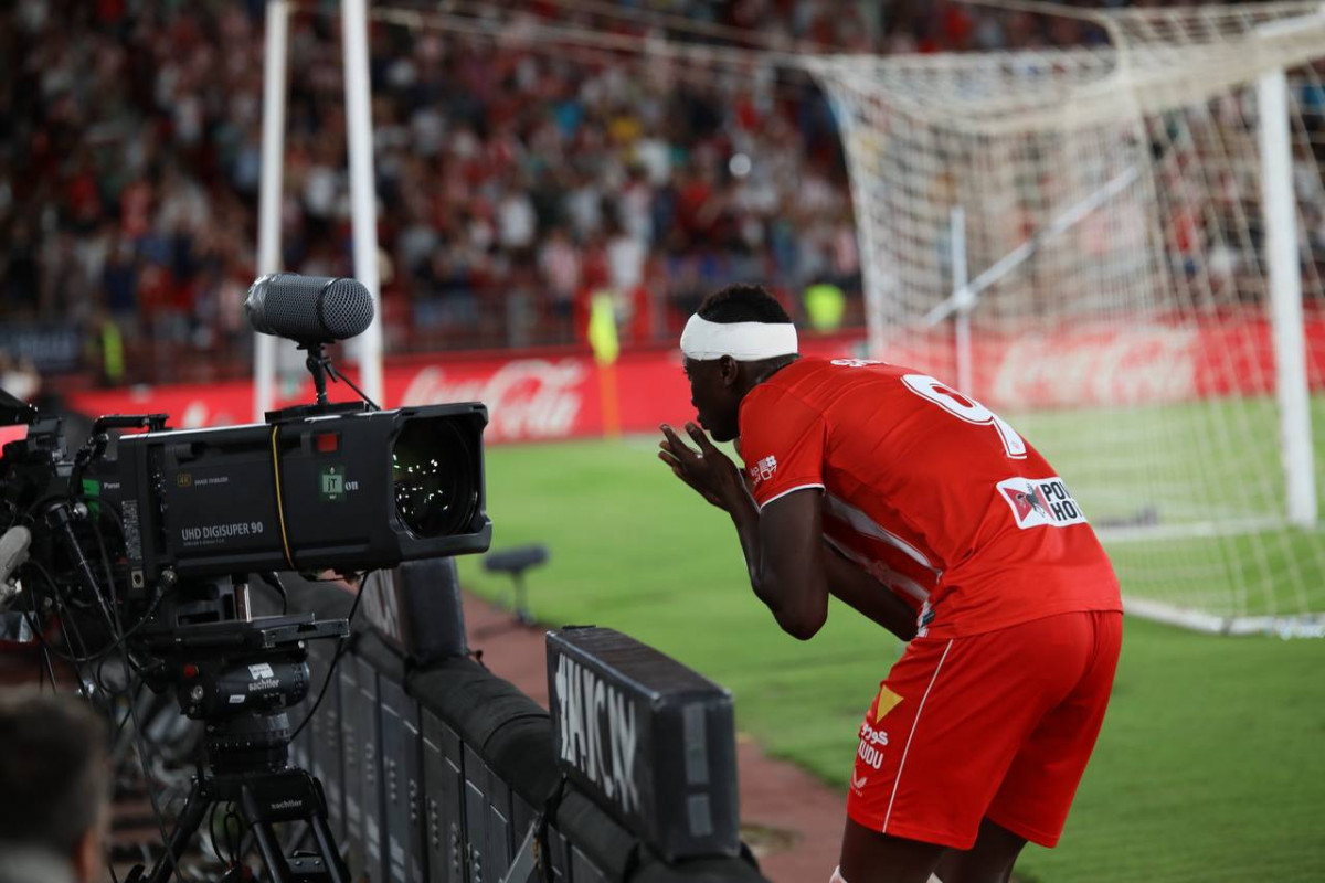 ސްޕެނިޝް ލީގުގައި ކުޅުނު މެޗުގެ ތެރެއިން