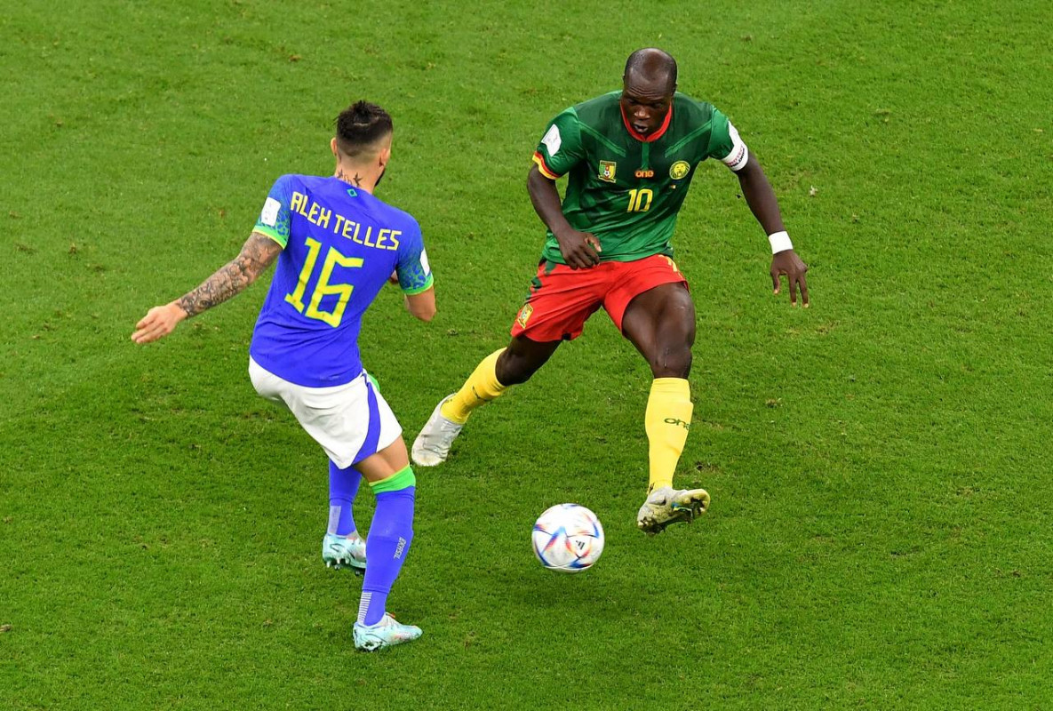 ކެމަރޫން އަދި ބްރެޒިލް ކުޅުނު މެޗުގެ ތެރެއިން - ފޮޓޯ: ރޮއިޓާސް