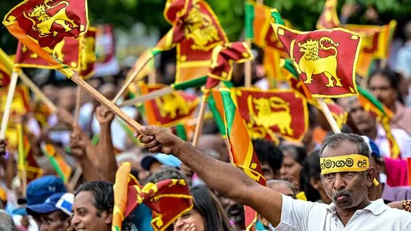 ސްރީ ލަންކާގެ ރައީސް އަދި ޔުނައިޓެޑް ނޭޝަނަލް ޕާޓީގެ ރިޔާސީ ކެންޑިޑޭޓު ރަނިލް ވިކްރަމަސިންގެ ސަޕޯޓަރުންތަކެއް