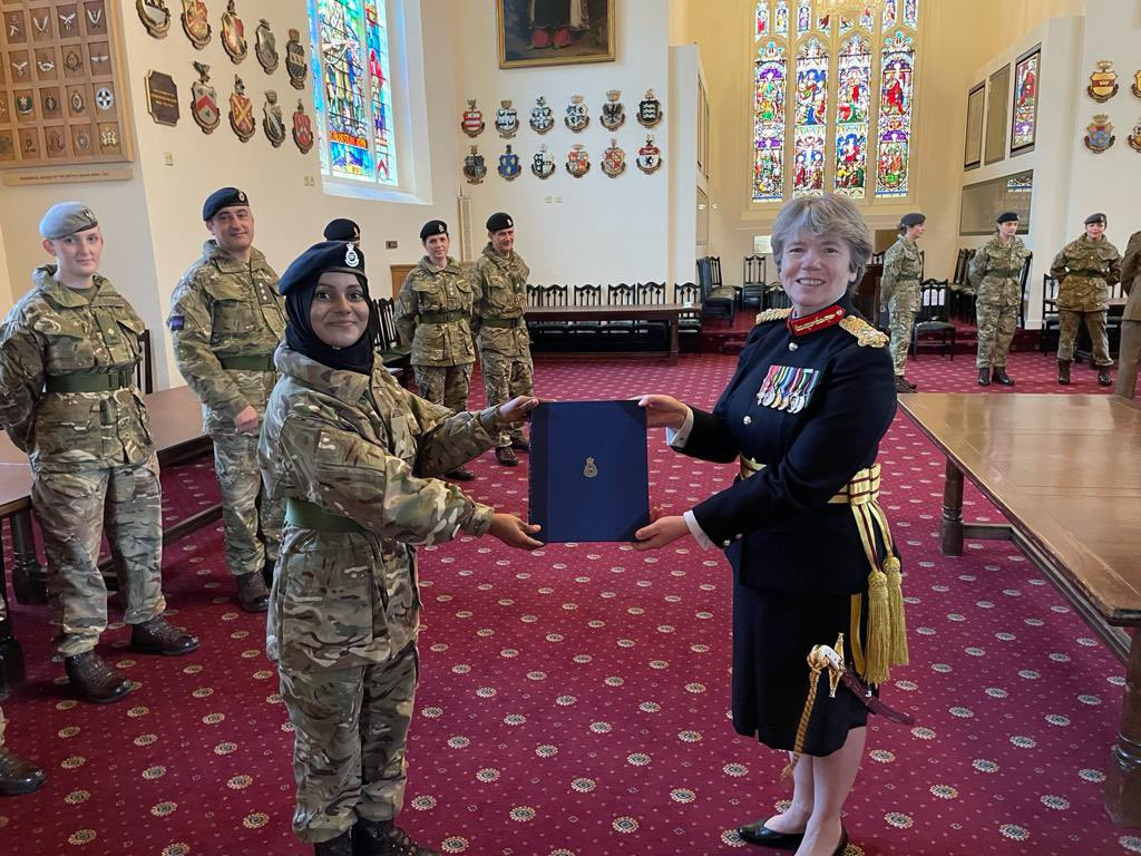 Officer Cadet Firushana Thaufeeq was awarded the Best International Student Award for her performance at The Royal Military Academy Sandhurst