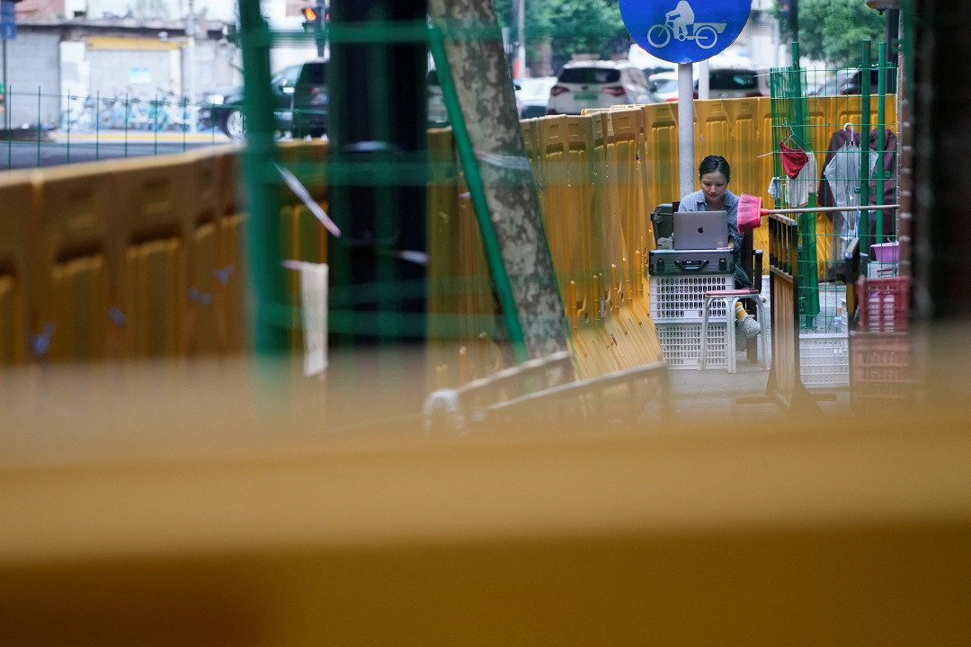 ޗައިނާގެ ކޮވިޑް-19ގެ ހާލަތު ގޯސްވެ އާބާދީގެ ބޮޑުބައެއް ޓެސްޓުކުރުމުގެ މަސައްކަތް ދަނީ ކުރަމުން - ފޮޓޯ: ރޮއިޓަރސް