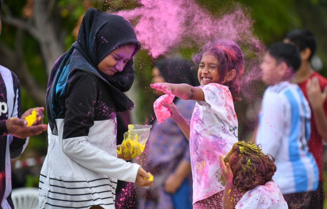 ޢީދުގައި ކުލަ ޖަހަނީ - ފެނާއި ކުލަ ޖެހުން މަނާކުރީ އާއްމުން އެގޮތަށް ބޭނުންވާތީ