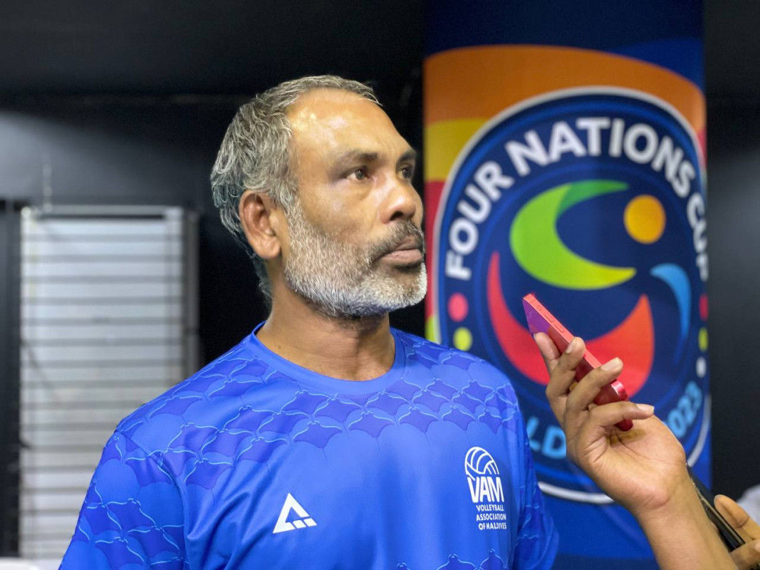 ޤައުމީ އަންހެން ވޮލީ ޓީމުގެ ކޯޗު ނިޒާރު