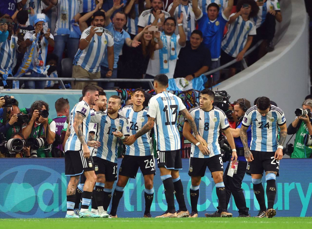 އޮސްޓްރޭލިޔާ އަދި އާޖެންޓީނާ ކުޅުނު މެޗުގެ ތެރެއިން - ފޮޓޯ: ރޮއިޓާސް