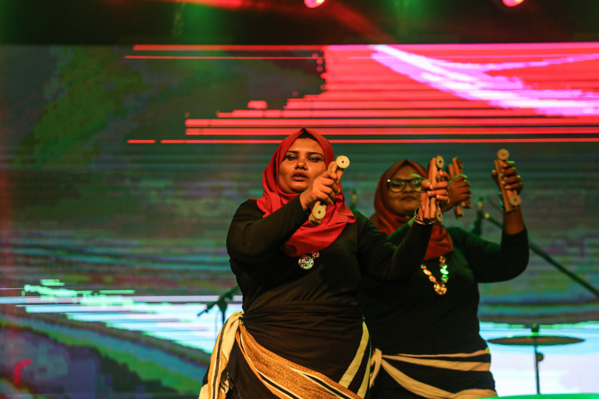 13 އޮގަސްޓް 2019 | ހއ. ހޯރަފުށި -- ހާއުފާ އީދު ޝޯވގެ 3 ވަނަރޭ. މި ޝޯވގައި ގްރެވިޓީ ބޭންޑްގެ އިތުރުން ހޯރަފުށީގެ ޒުވާނުންގެ ހަރަކާތްތައް ފެނިގެން ގޮސްފައިވޭ -- ފޮޓޯ: ޝުއައިބް މުހައްމަދު