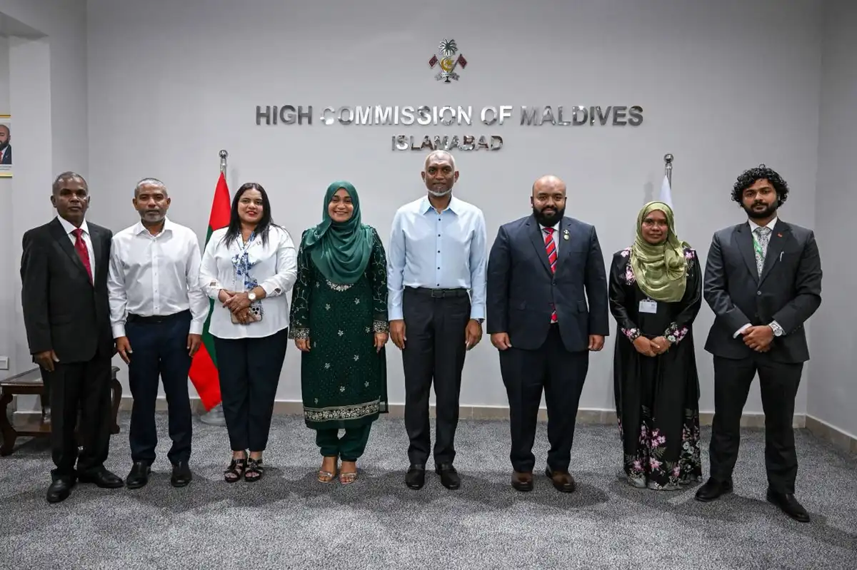 ރައީސުލްޖުމްހޫރިއްޔާގެ ދެކަނބަލުން އިސްލާމްއާބާދުގައި ހުންނަ ދިވެހިރާއްޖޭގެ ހައިކޮމިޝަނަށް ޒިޔާރަތްކުރެއްވި ޒިޔާރާތުގެ ތެރެއިން