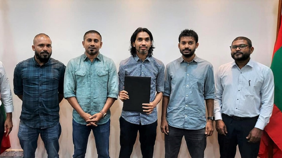 ޓީޓީ ހޯލުގެ އެއްބަސްވުމުގައި ސޮއިކުރުމަށް ބޭއްވި ރަސްމިއްޔާތުގެ ތެރެއިން