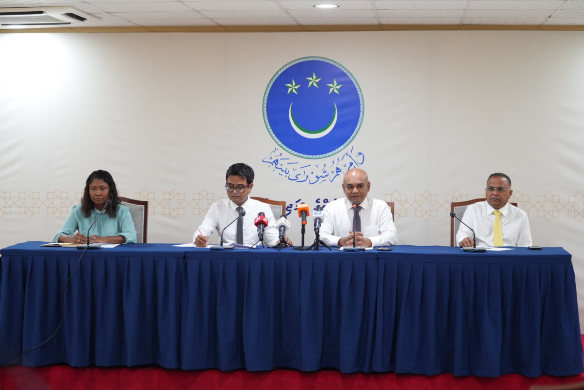 ބުދަ ދުވަހު ބޭއްވެވި ނޫސްވެރިންގެ ބައްދަލުވުމުގެ ތެރެއިން