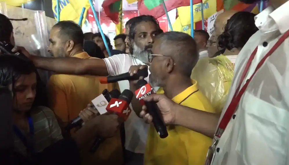 ރައްޔިތުންގެ ދަތިކަން ފިލުވަން މިއަދު އޮތް ހަމައެކަނި ގޮތަކީ މަގުމަތިން: މެންބަރު ޒިޔާދު