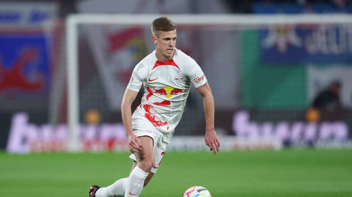 ލައިޕްޒިގަށް ކުޅެމުން އަންނަ އޮލްމޯ